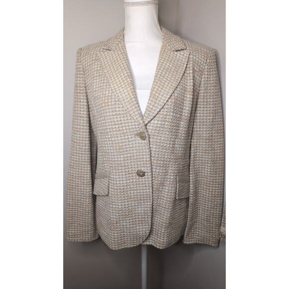 St. John pastel neutral tweed fringe blazer skirt set - Picture 2 of 12